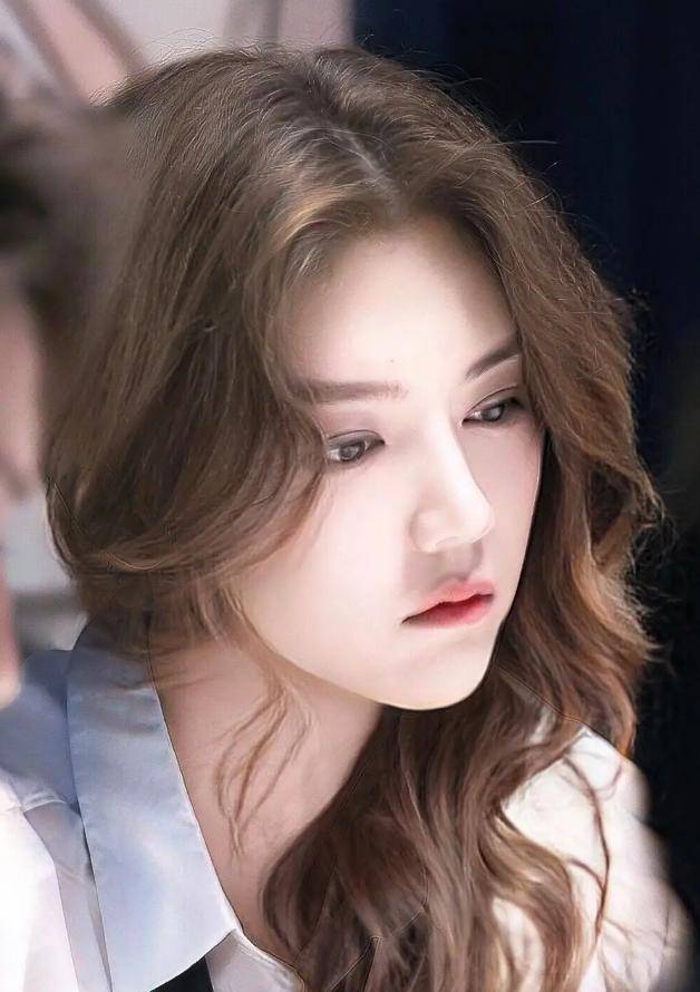 丁程鑫男星“女相”有多美？丁程鑫乖巧，鹿晗标致，王一博又美又飒