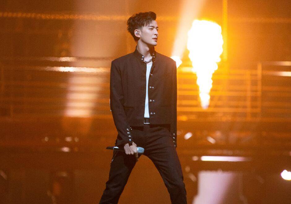 节目组|哥哥成团，1人借兄弟躺赢，1人靠兄弟逆袭，1人输在兄弟“多情”！！