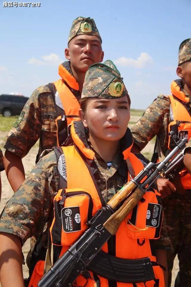原创蒙古国现状海军夏天运羊毛冬天捕鱼还有25个探秘冷知识