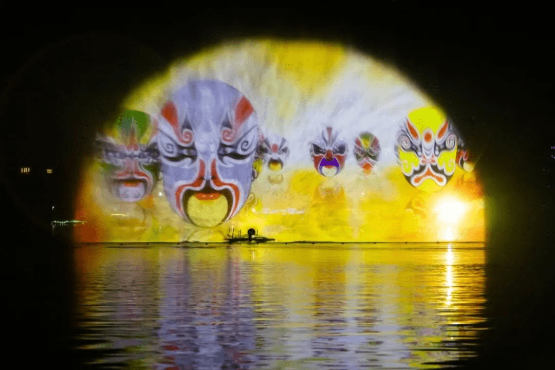 激光水幕投影的应用优势:1,画面巨大.