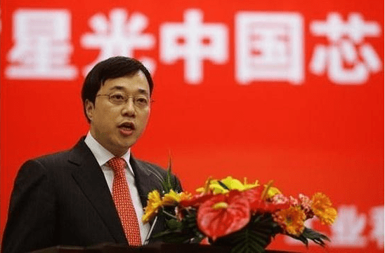 舞台|歌唱家谭晶:成名后给年迈的父母补办婚礼,风光背后尽是眼泪!