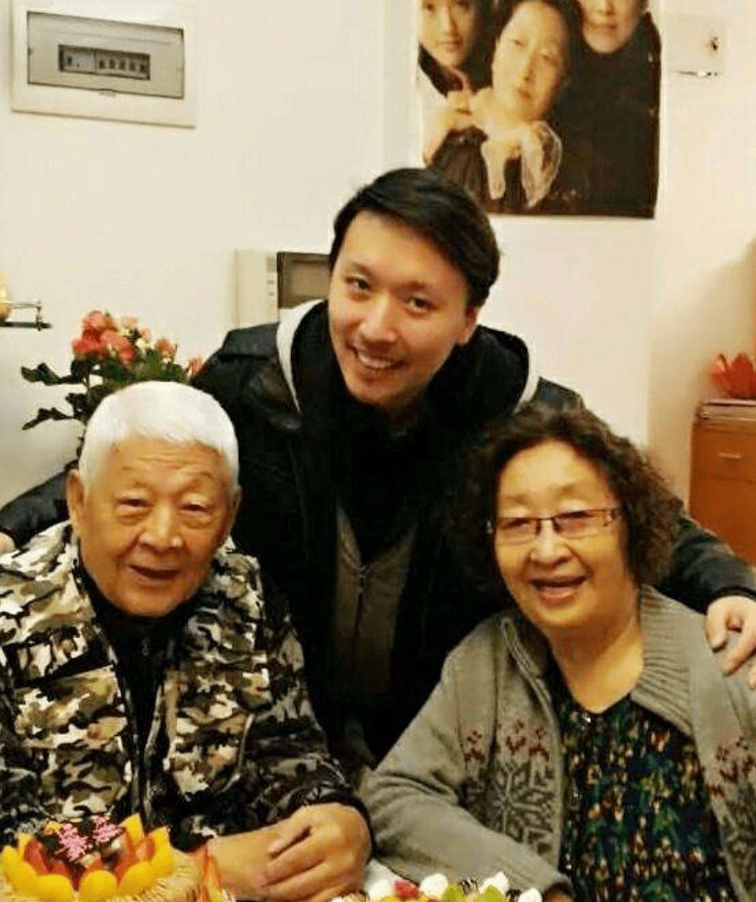 彭玉:61岁承受丧偶之痛,6年后嫁给亲姐夫,晚年生活过得很幸福_赵文欣