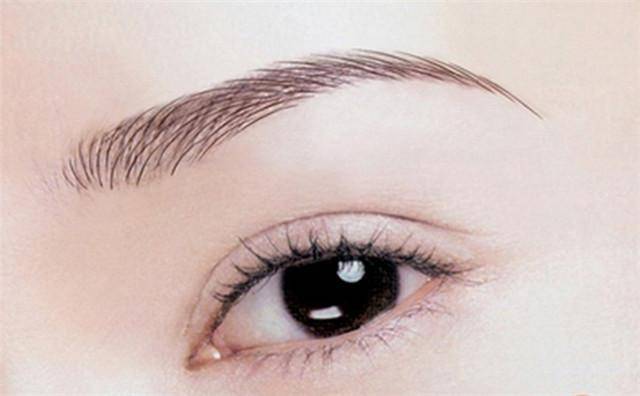 失败率为什么不建议女人去“纹眉”？主要有这4方面的原因，庆幸没跟风