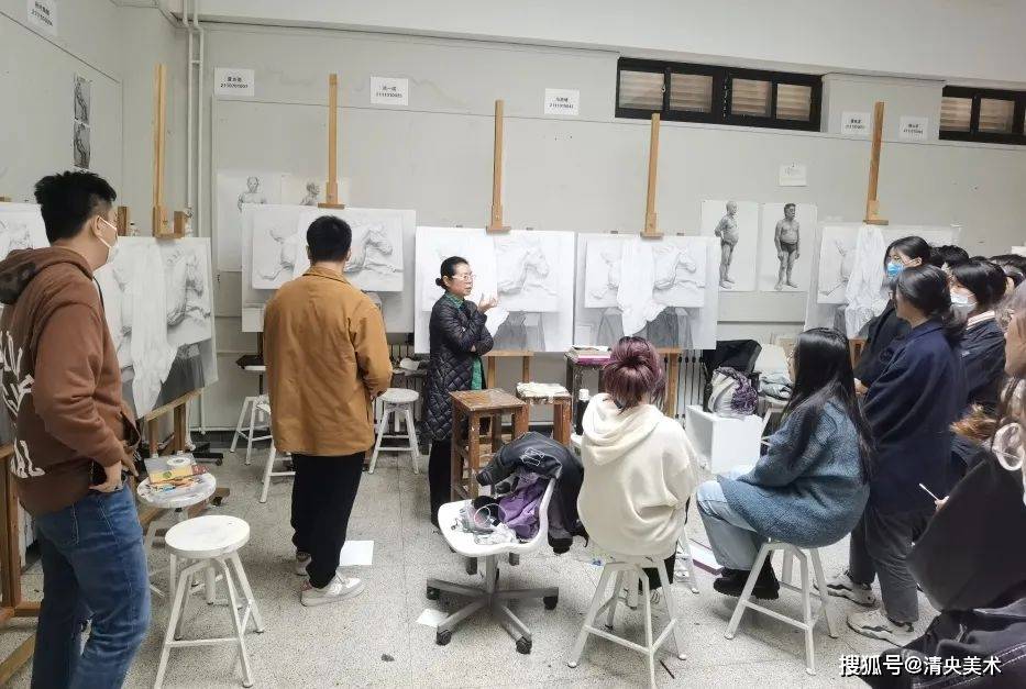 走进中央美术学院课堂|造型学科基础部《素描石膏》_教学_卢征_余陈
