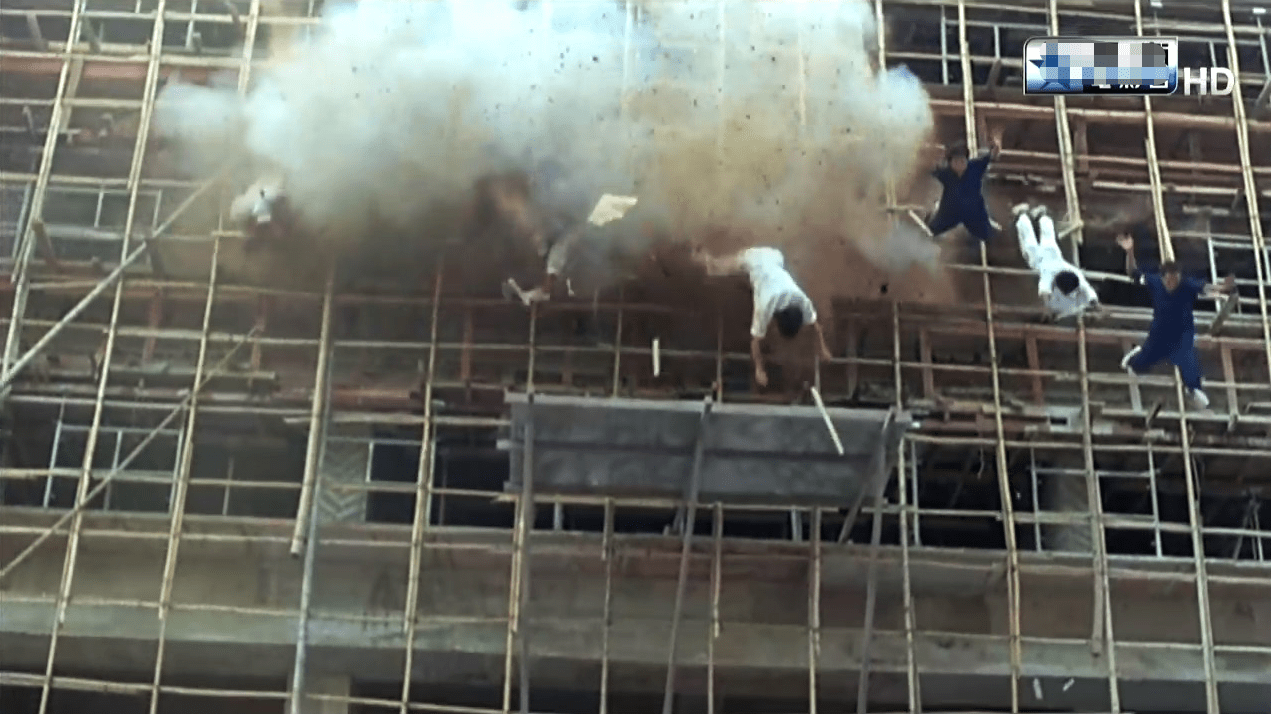 电影|豆瓣8.3！这部年内评分最高的国产片，再现港产动作片兴衰史？？