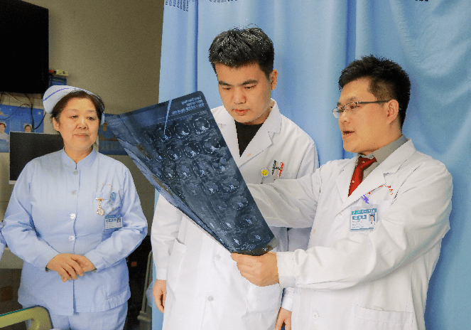 十四年如一日与患者肝胆相照记济宁市第一人民医院肝胆外科主任马长林