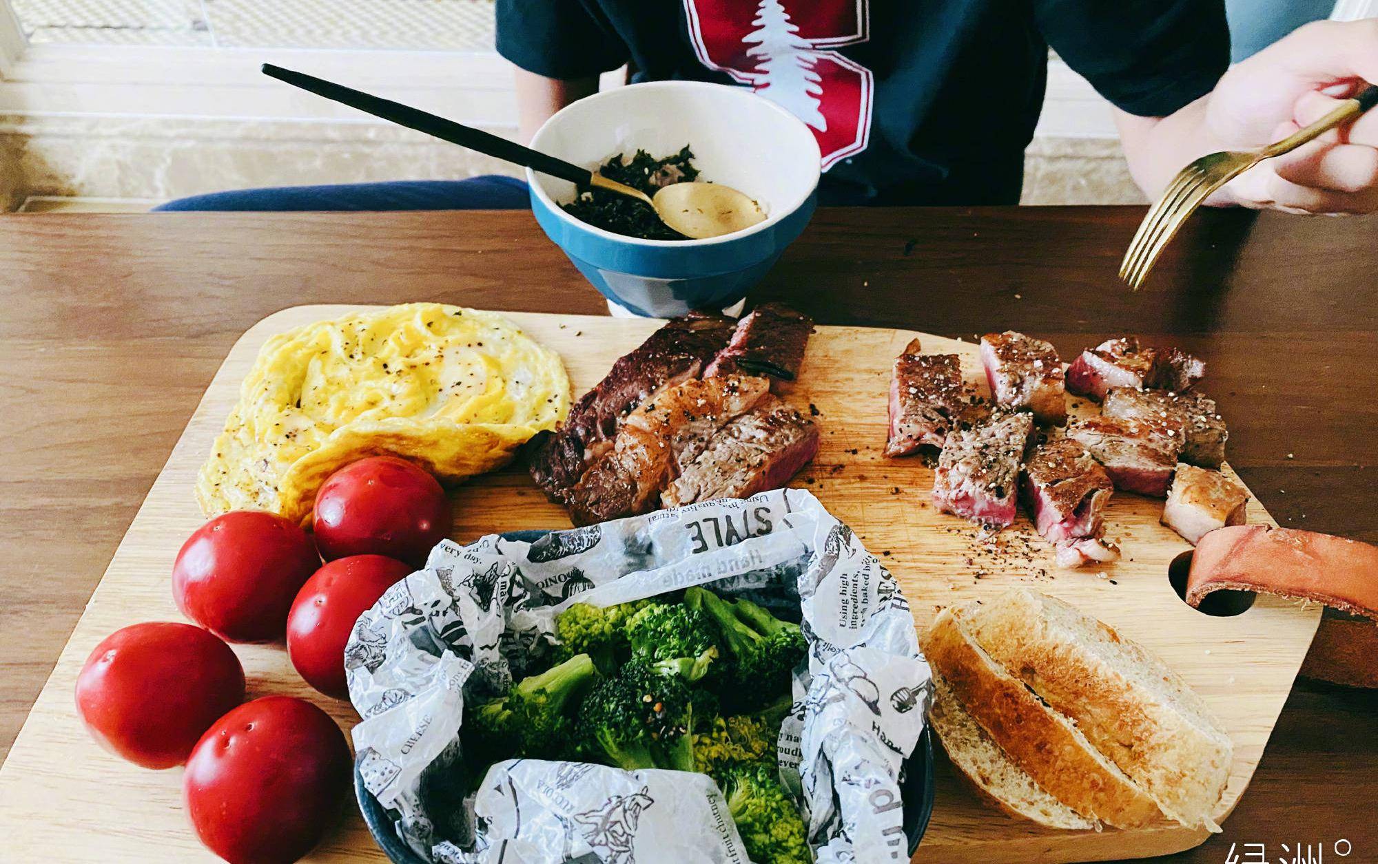 都能|白百何晒早餐，心灵手巧几乎不重样，只为儿子做饭很幸福