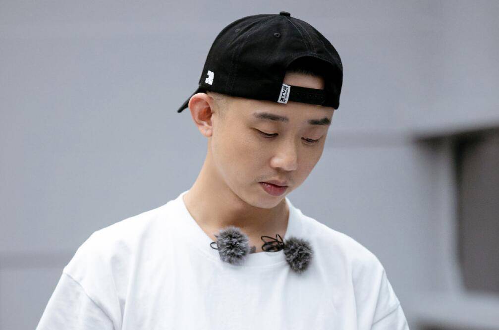 布瑞吉|陈小春,谢谢你让观众明白了为什么说唱歌手跳舞会被diss!!