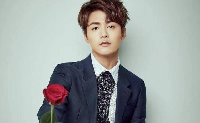 因为|五岁母亲离世，十五岁独自北漂，扛起生活重担的少年马天宇