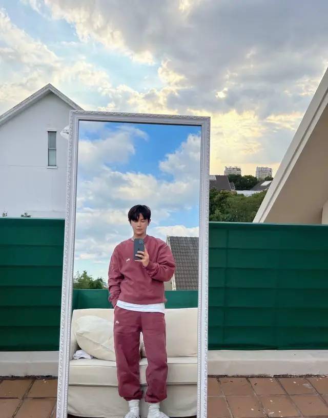 设计 太羞耻了！跟当红男明星谈恋爱都这么撩的吗？