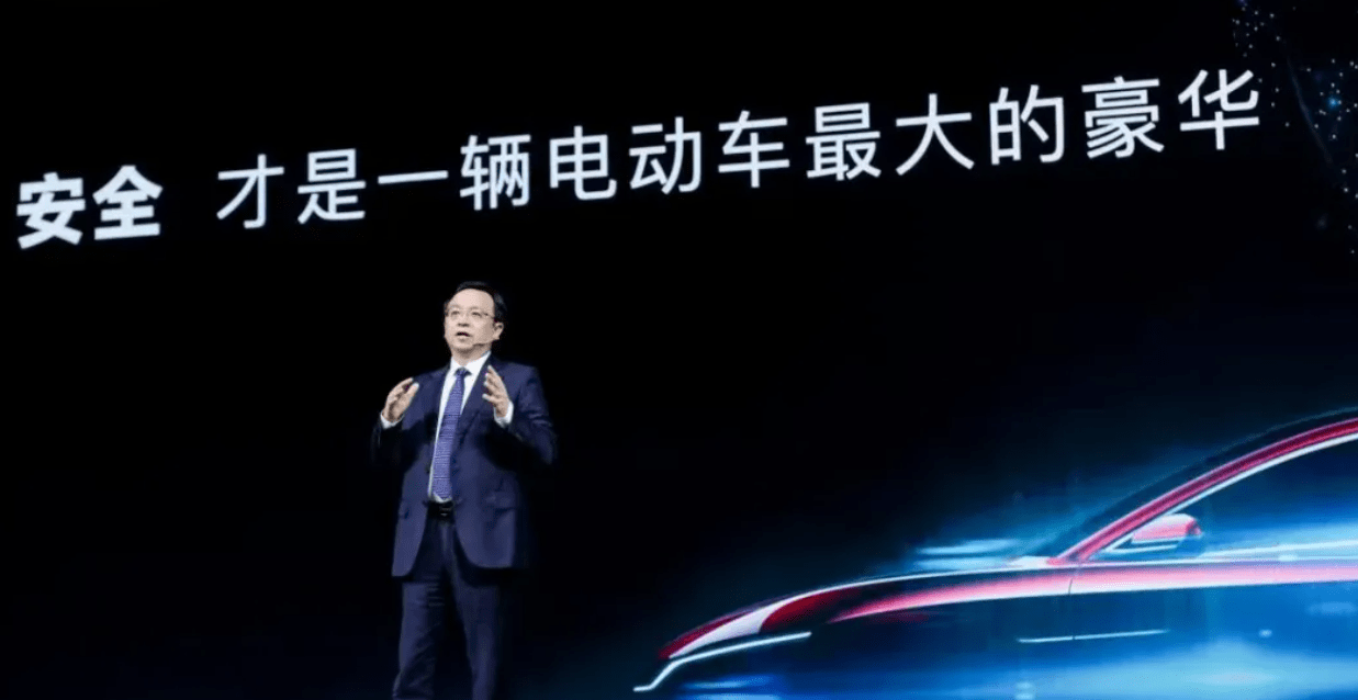 王传福当年决定造车,2天市值蒸发27亿,如今比亚迪年销上百万台