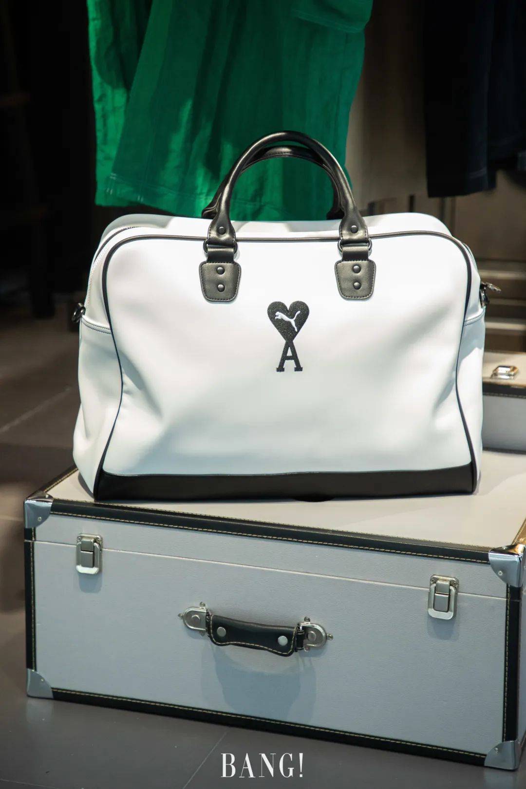 玩法 PUMA x AMI友爱之旅已启程！快带上你的好友解锁新玩法！