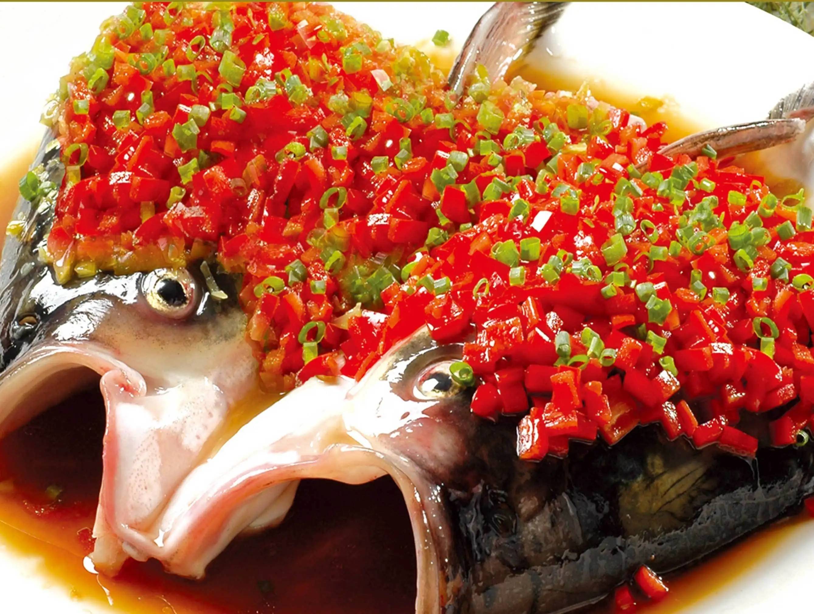 肥而不腻,口感软糯,鲜辣适口——湘菜系剁椒鱼头的历史典故