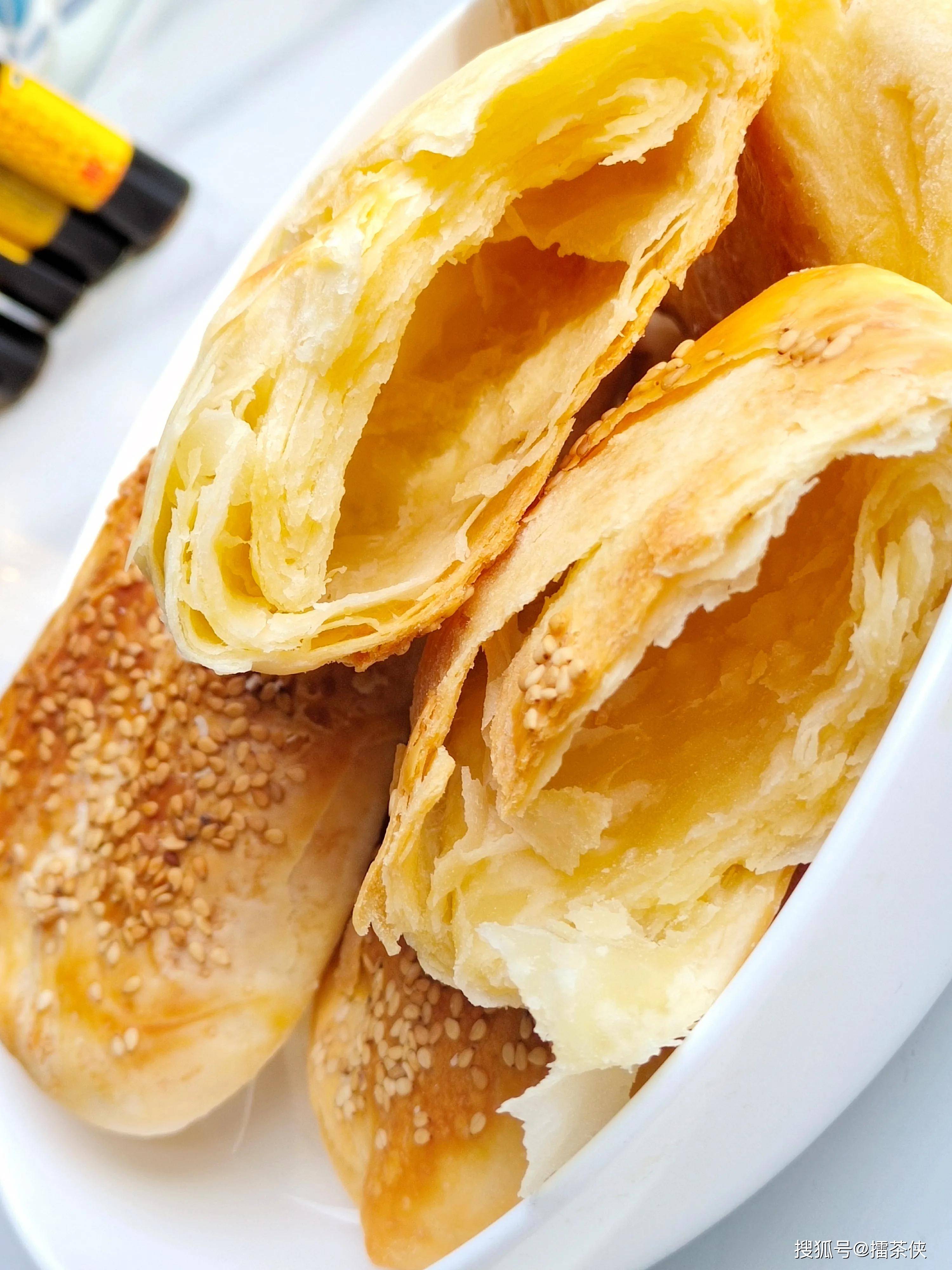 第一次做的缸炉烧饼应该算是成功了