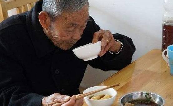 体重|日本人长寿蝉联第一，他们的饮食习惯有4个特点，学以致用最好了