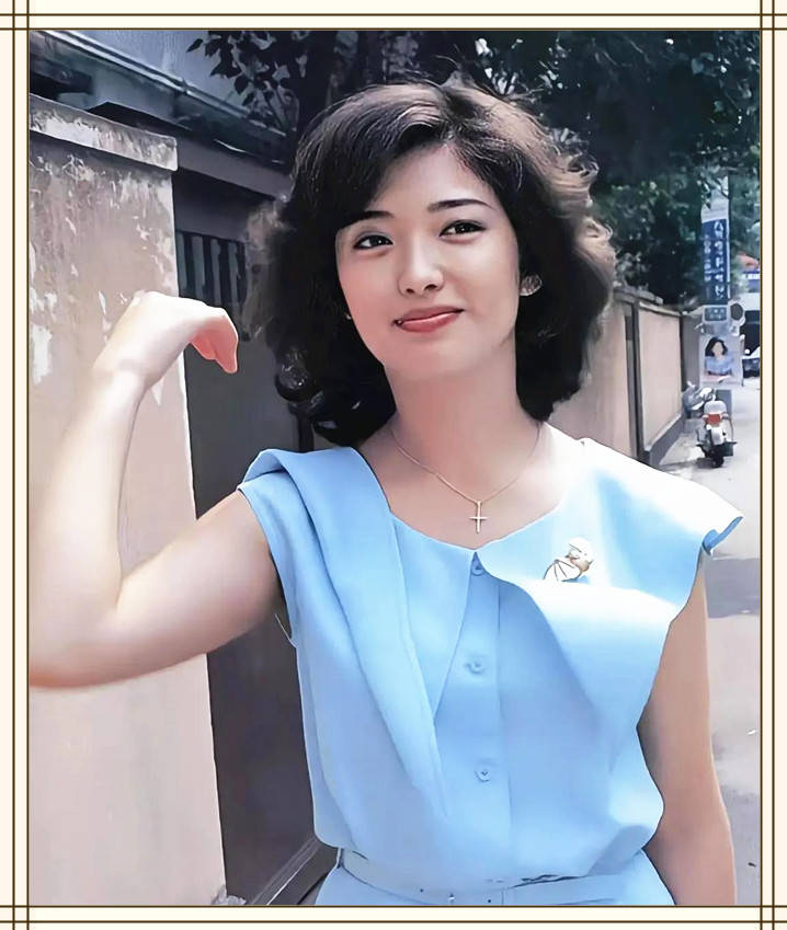 简风 从摇滚小青年到居家型男,三浦友和年轻时好潮,极简风引领时尚