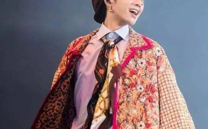 宇新|华晨宇新恋情曝光,纯情的一生