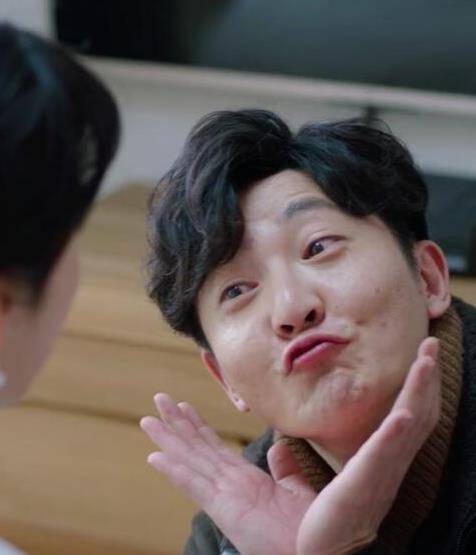 原创40岁郭京飞自曝割眼袋看到最终效果网友斥他不孝顺