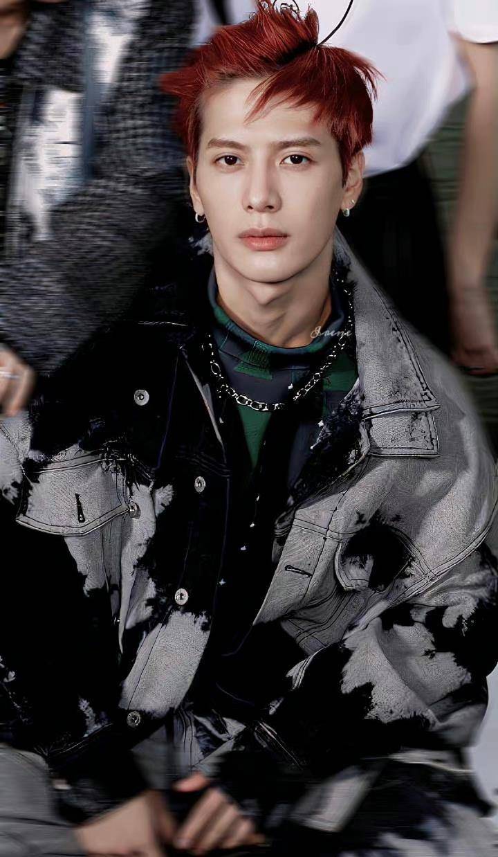 骨骼为了王嘉尔的颜值着想，求他别再健身了