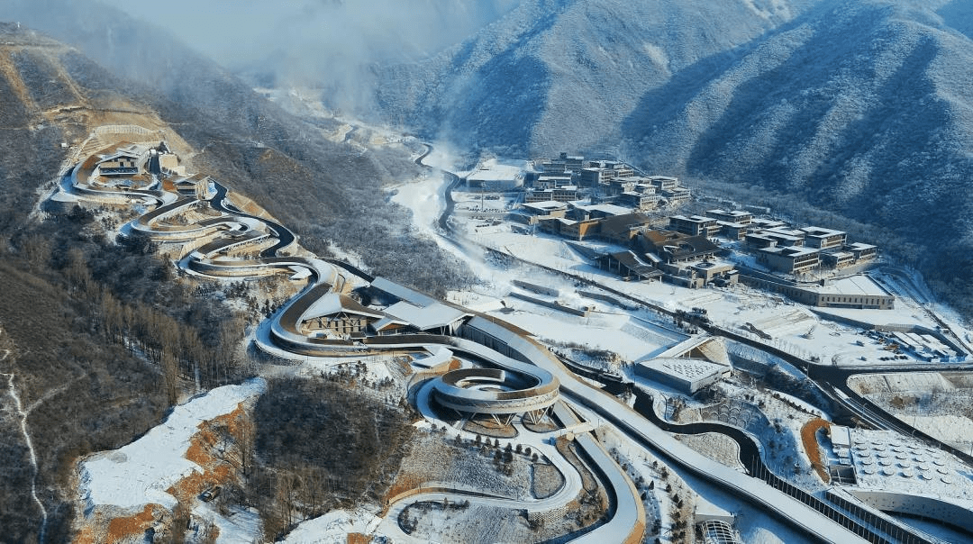 冰雪|奥伦达-冬奥小镇海坨山谷驶入发展快速道，冰雪运动逆势出圈