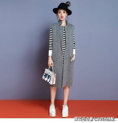 可美 别看针织背心套路深夏七末搭配它可美啊