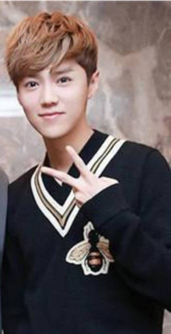 显得 雷佳音李现撞衫遭吐槽！33位男星撞衫修罗场，谁丑谁尴尬！