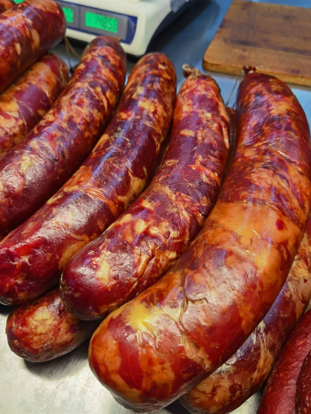 新疆美食伊宁餐厅里的马肉纳仁