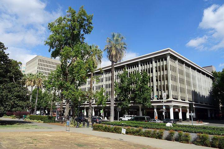 萨克拉门托:美国加州最活泼的地区之一_城市_山谷_游客