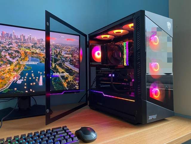 一线厂商的全家桶机箱有何不同实测微星刀锋100r机箱