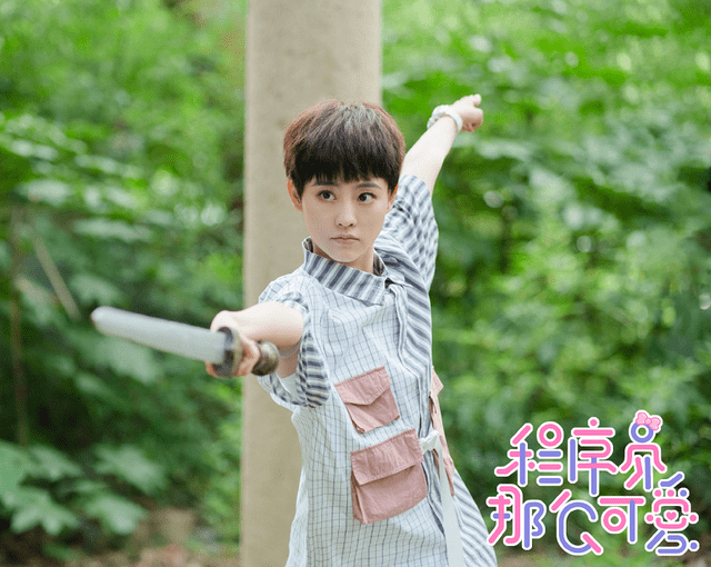 情节|烂梗配烂剧！女主遇男主必倒霉，摔倒必亲吻，女扮男装不能忍！！