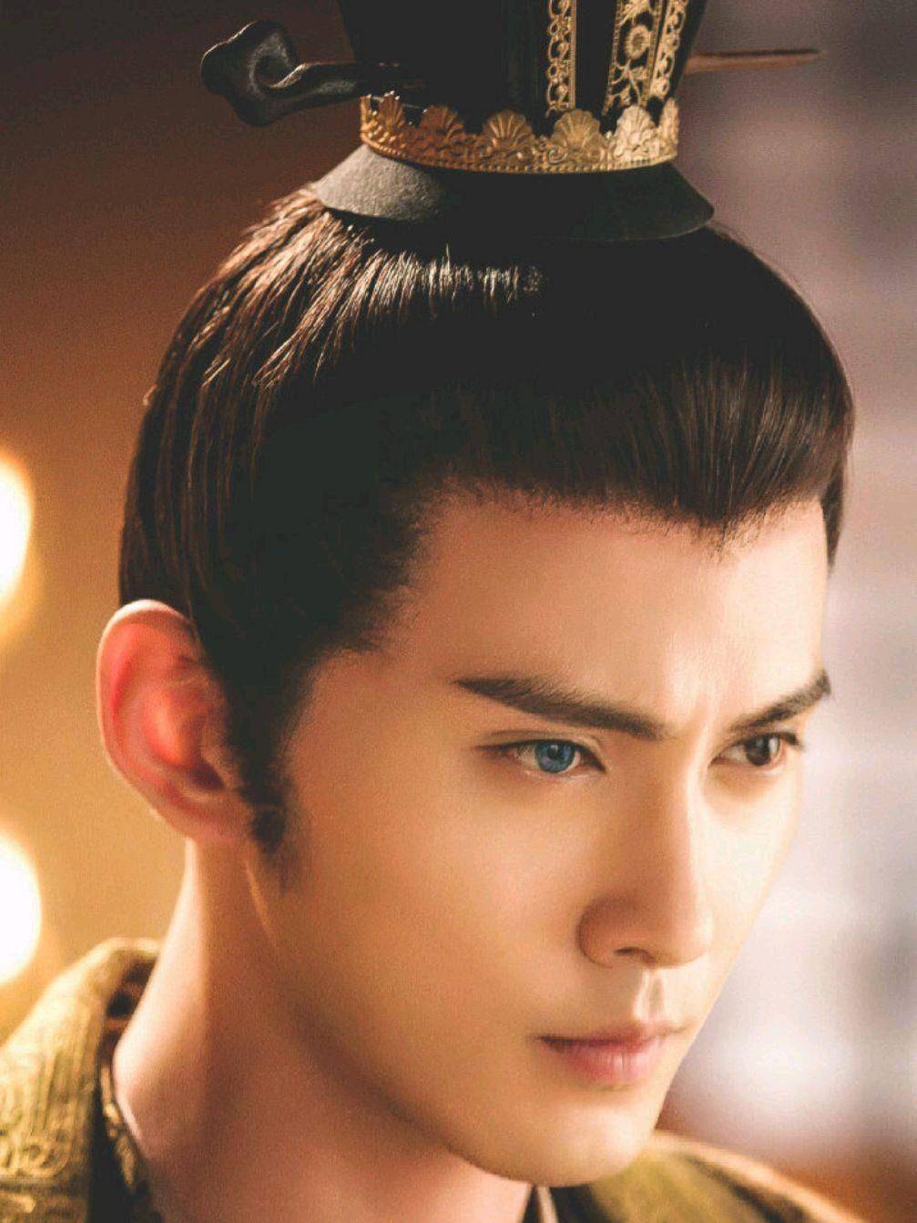 罗云熙,黄寅烨,徐正溪纷纷上榜_旭凤_古装_五官