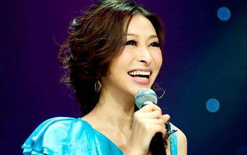 与李湘齐名,美貌远胜谢娜,人生大起大落,如今豁达接受生活_舒高_杨