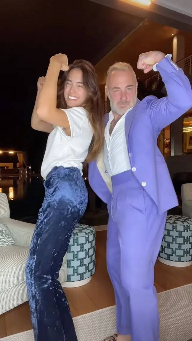 54岁富豪坦言,初见27岁女友就怦然心动,对1岁女儿更宠溺_吉安卢卡