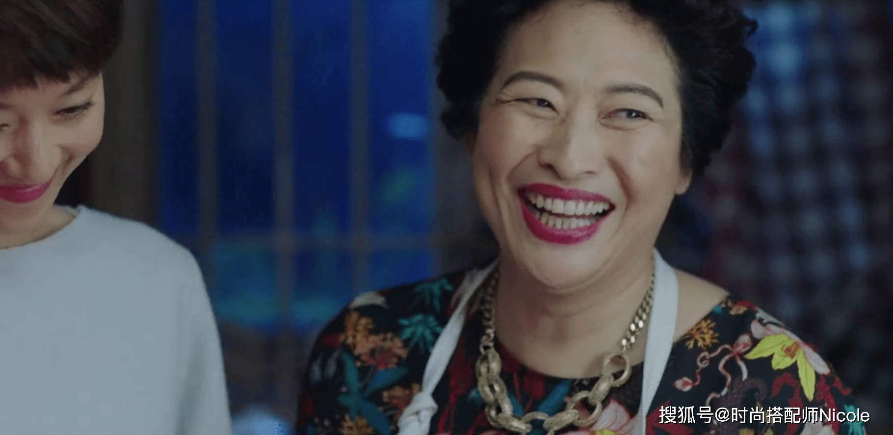 Nicole50岁的女人，化妆不用扮嫩，画这3个地方就够了，优雅还显气色好
