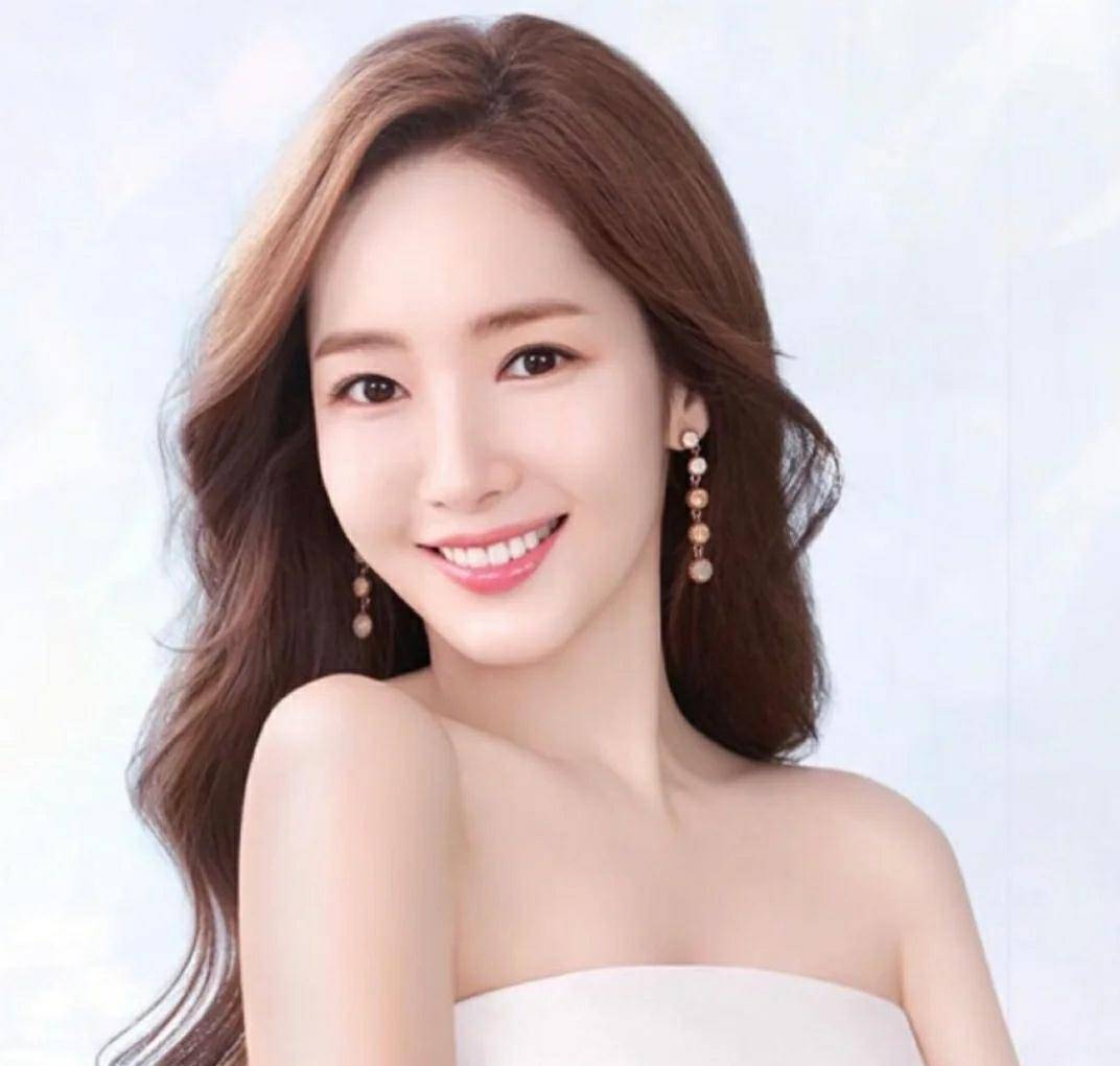 下巴女生常见的7种脸型，这两种脸型的女人都很漂亮，特别是第3种