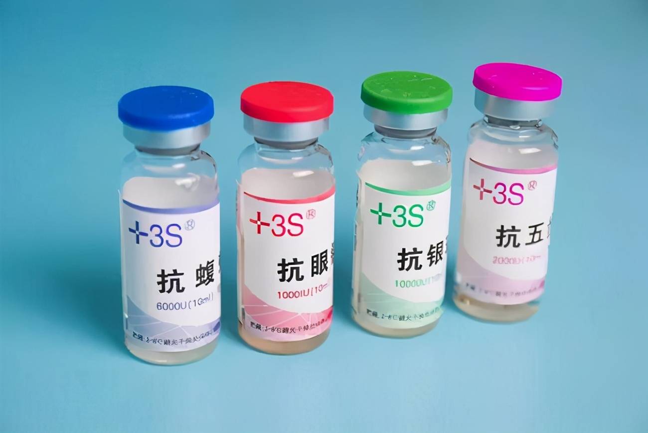 罗先生一住院,就注射了五步蛇以及蝮蛇两种抗蛇毒血清.