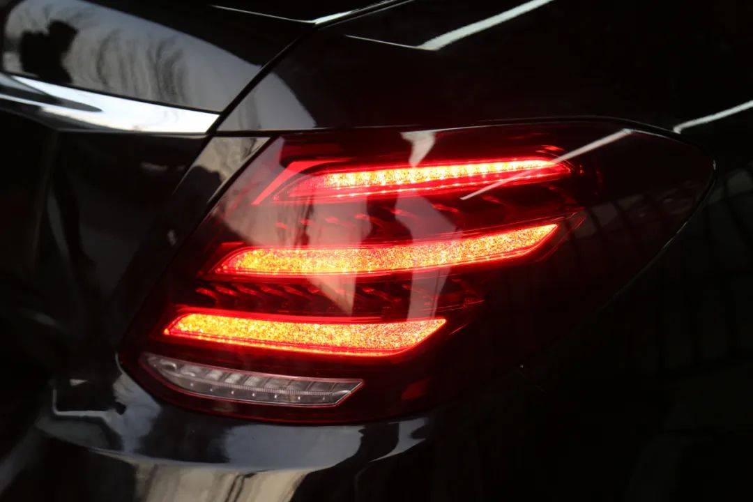 老款奔驰e升级s迈巴赫包围外观前后大灯