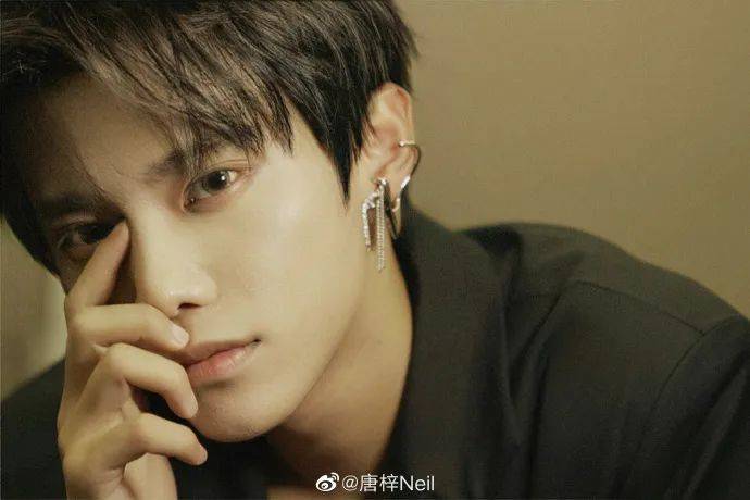 原创相差6岁的爱情不被看好可求婚后的生活又甜又尬太上头了