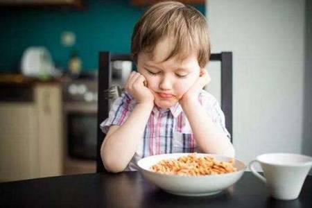 孩子食欲不振是什么原因怎么办对症下药更容易打开孩子的胃口