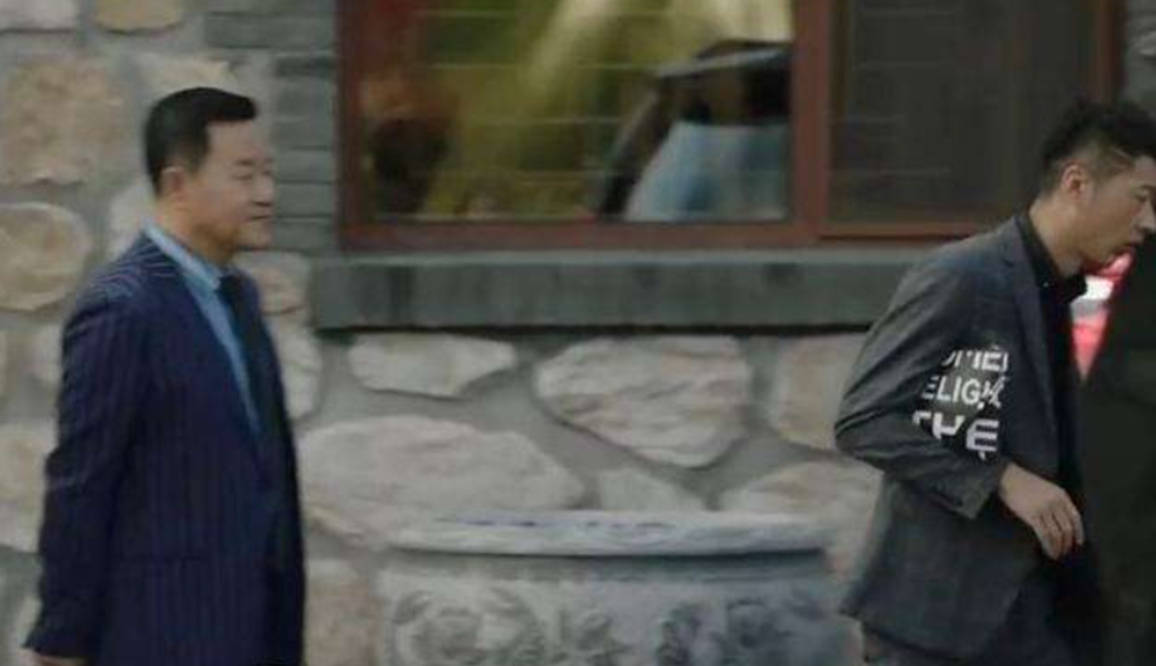成功李会长：收破烂的“街溜子”，给赵本山递华子，他到底是什么来头！