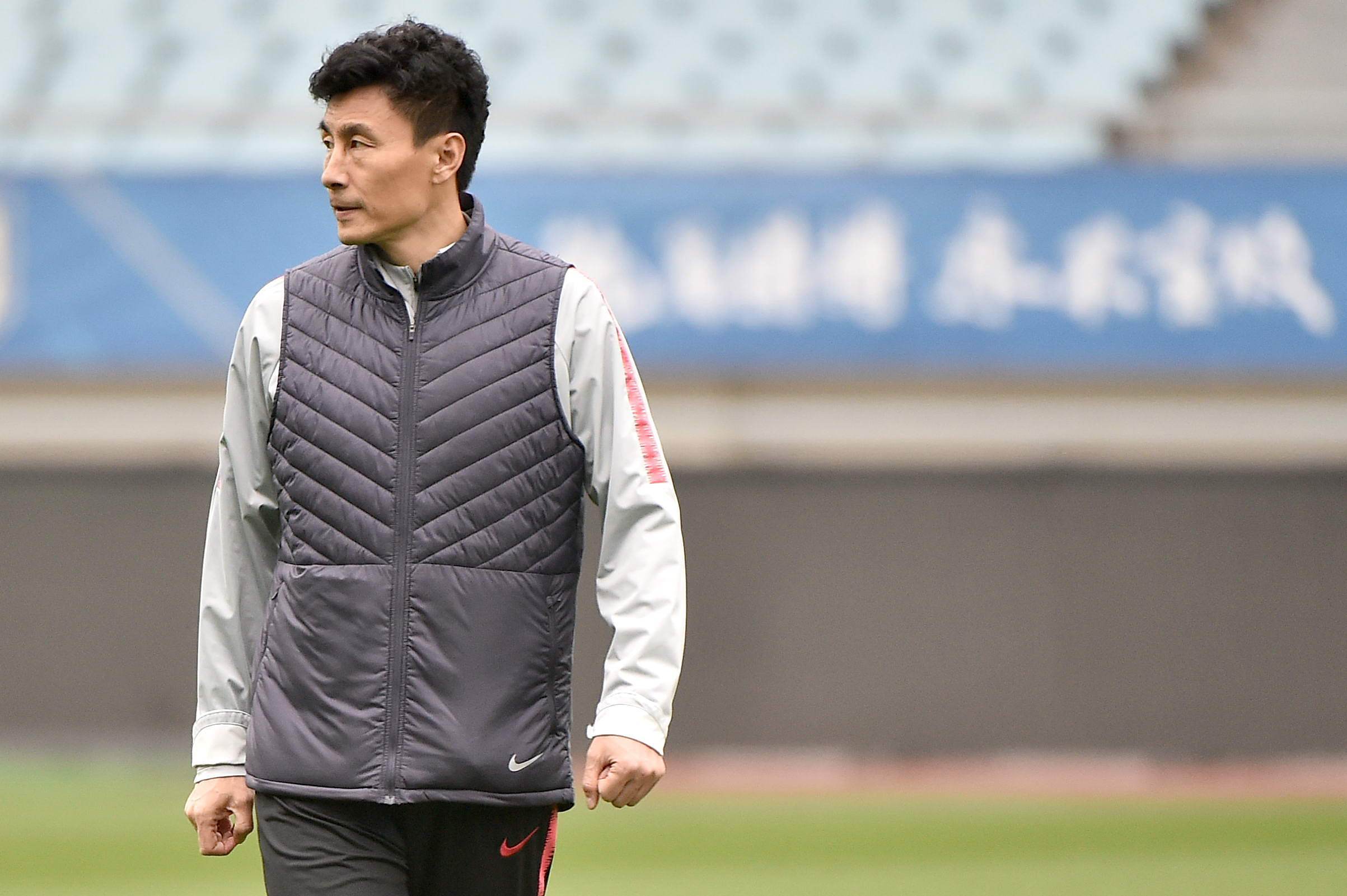 广州城有意引入新管理层,前国足队长李玮锋现身俱乐部!!_足球俱乐部_