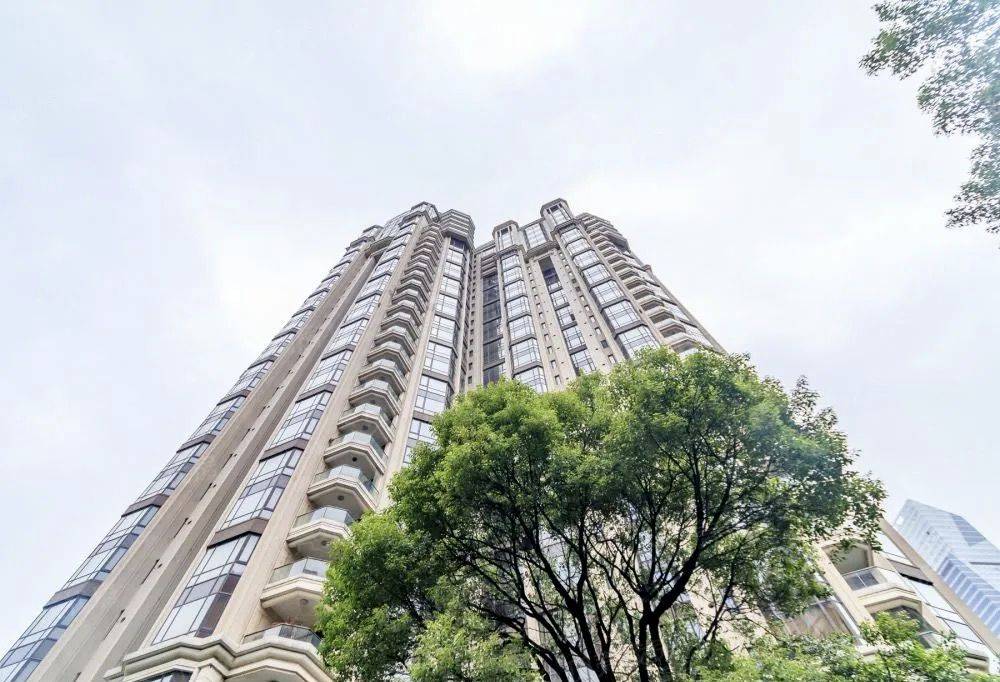 华山夏都苑二期将加推400平以上大平层预计均价约13万