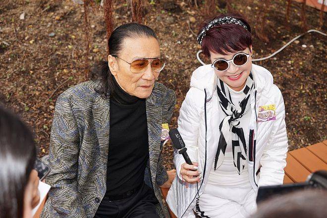 服装 狄波拉不愧是港姐,都70岁了,还这么懂时尚穿搭