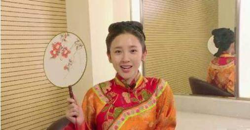 活动女明星卸掉假睫毛像变了个人，热巴是个例外，真正的天生丽质