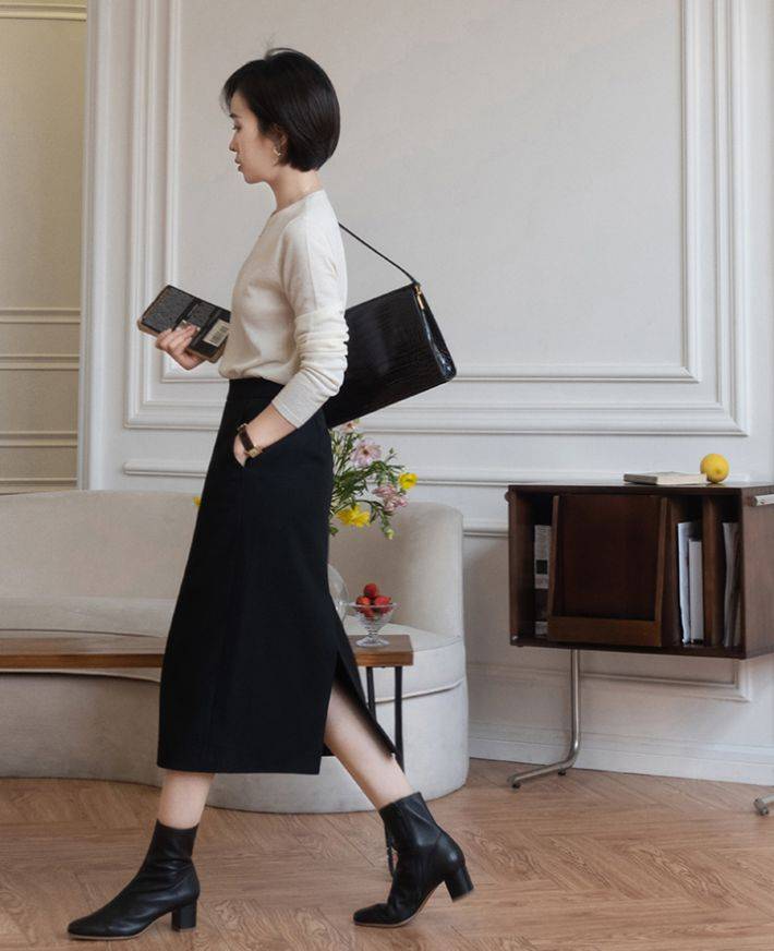 筒裙 这才是40岁女人该有的半裙穿搭:不装嫩也不显老,普通人照搬就美