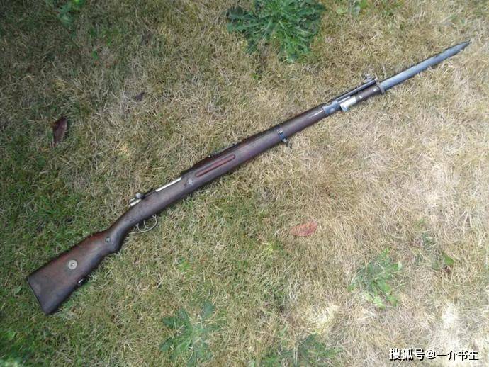 各国仪仗队使用的礼宾枪都有哪些?_阅兵_式半自动步枪_发射
