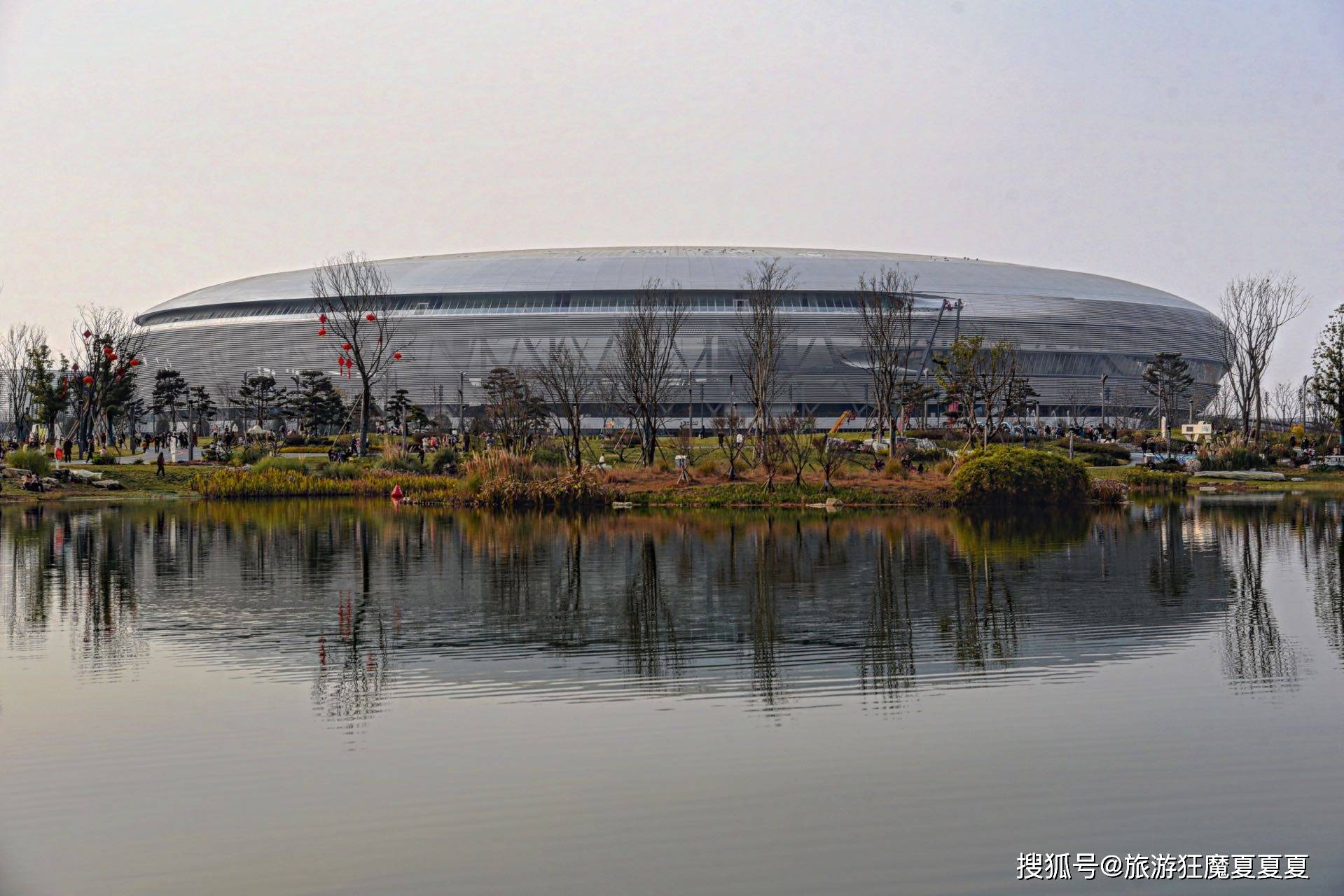 成都大运会主场馆大公开,堪称占地超5000亩的超大景区,夕阳绝美_公园