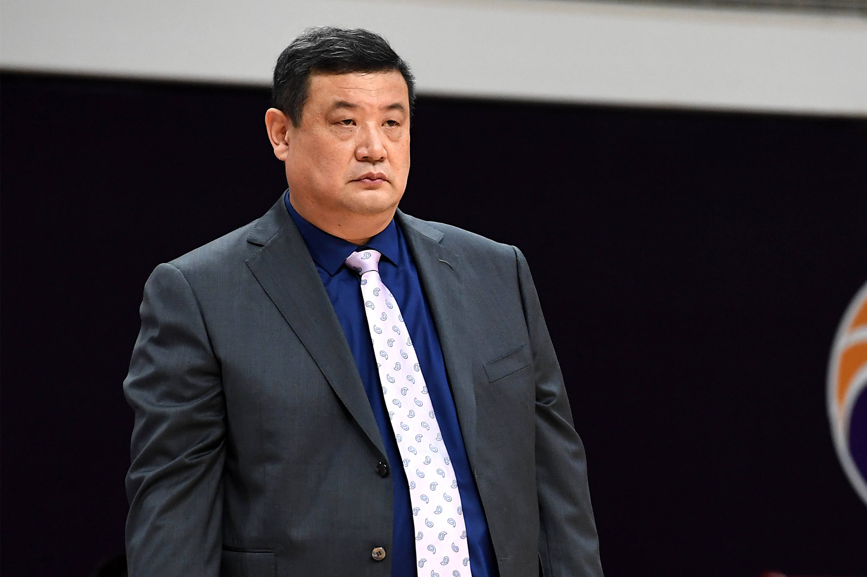 原创王汝恒因伤缺席季后赛徐长锁遇到新考验可尝试适时启用文雁行