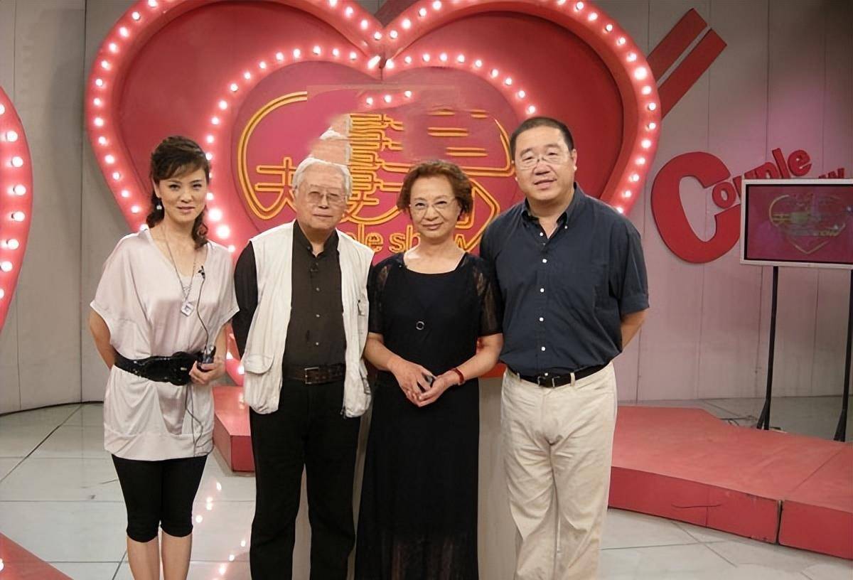 严敏求:凭借灭绝师太走红,与丈夫携手54年,依然恩爱如初_顾威_表演