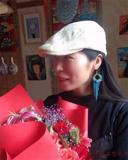 春意612022保定女画家美术作品展在保定市美术馆隆重开幕